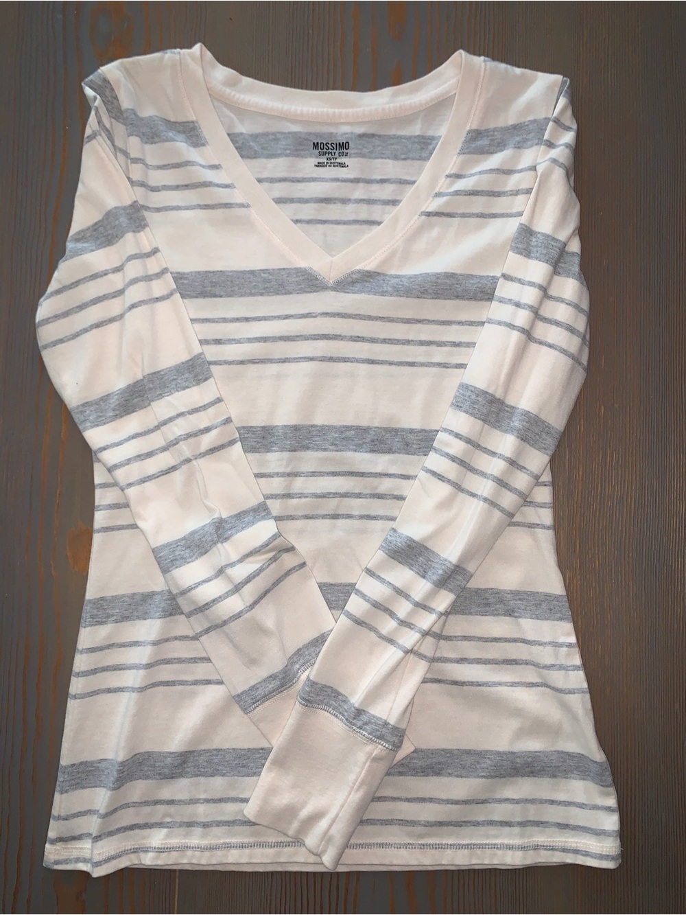 Women’s Mossimo Supply Co. White & Light Gray Striped V-Neck Long Sleeve Top